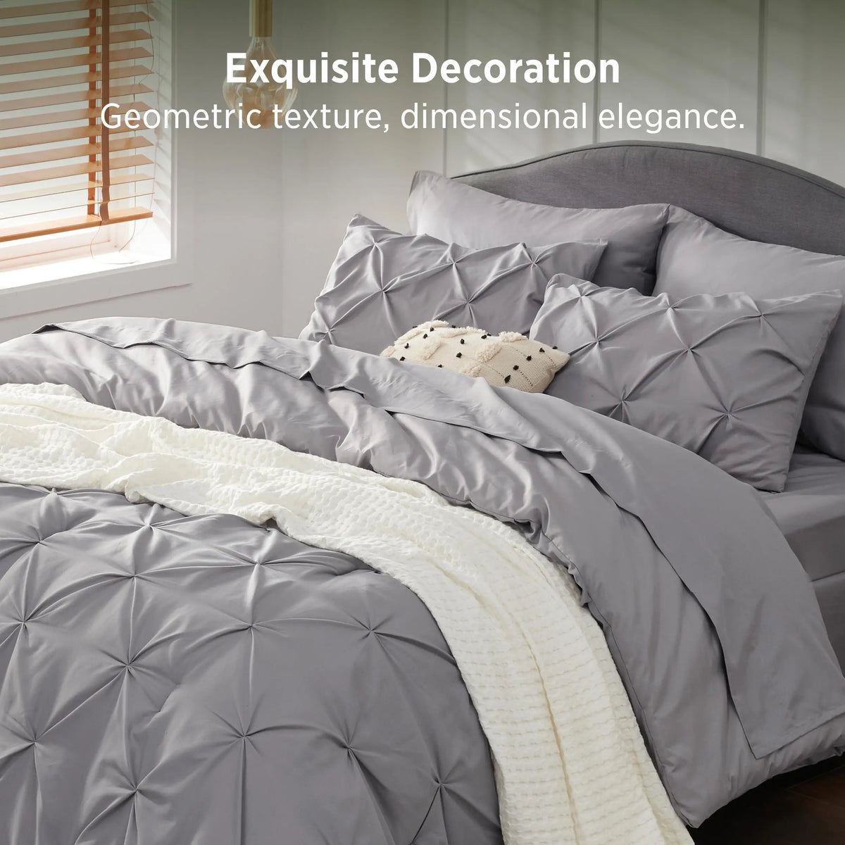 Luxury 7-Piece Pinch Pleat Bedding Set King Size Ultra-Soft Microfiber Comforter Set All-Season Breathable Cloud-Like Bed in a Bag Machine Washable